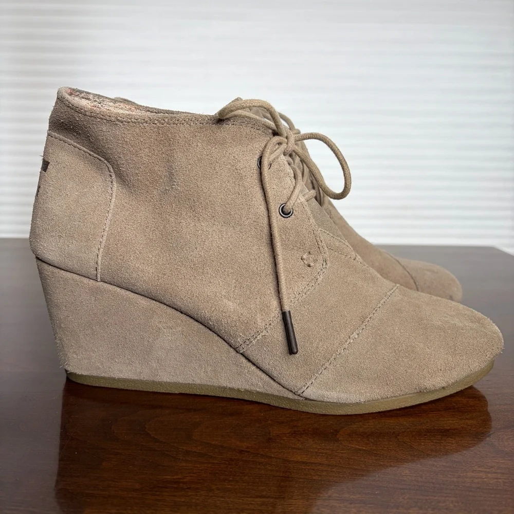 TOMS Suede Lace-Up Wedges Ankle Booties Boots Size 11 Dessert Taupe Retro‎ BoHo